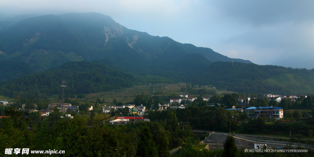 宝山村