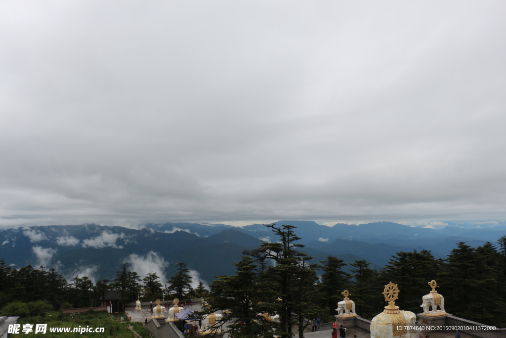 峨眉山