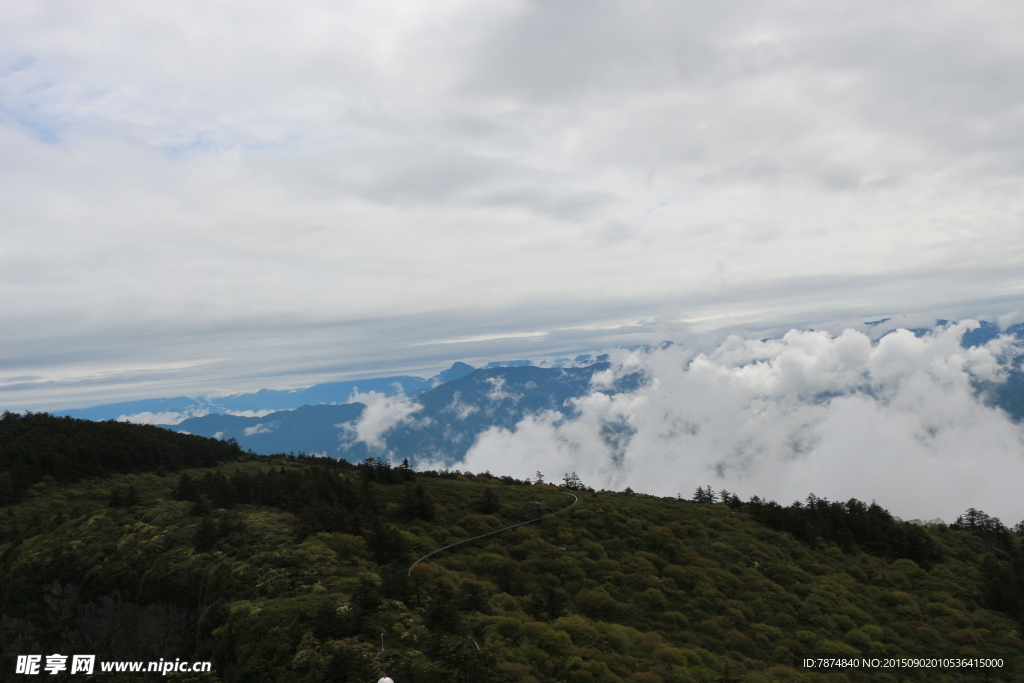 峨眉山