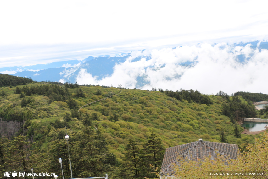 峨眉山