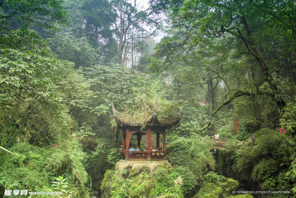 峨眉山