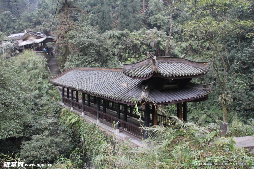 峨眉山
