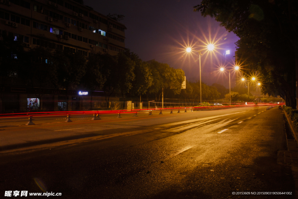 公路夜景