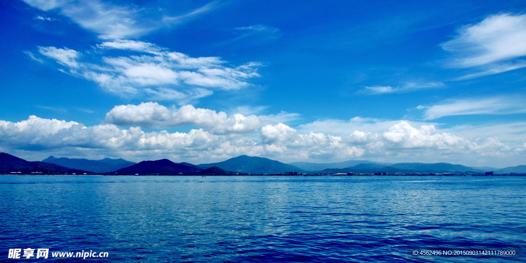 蓝天大海