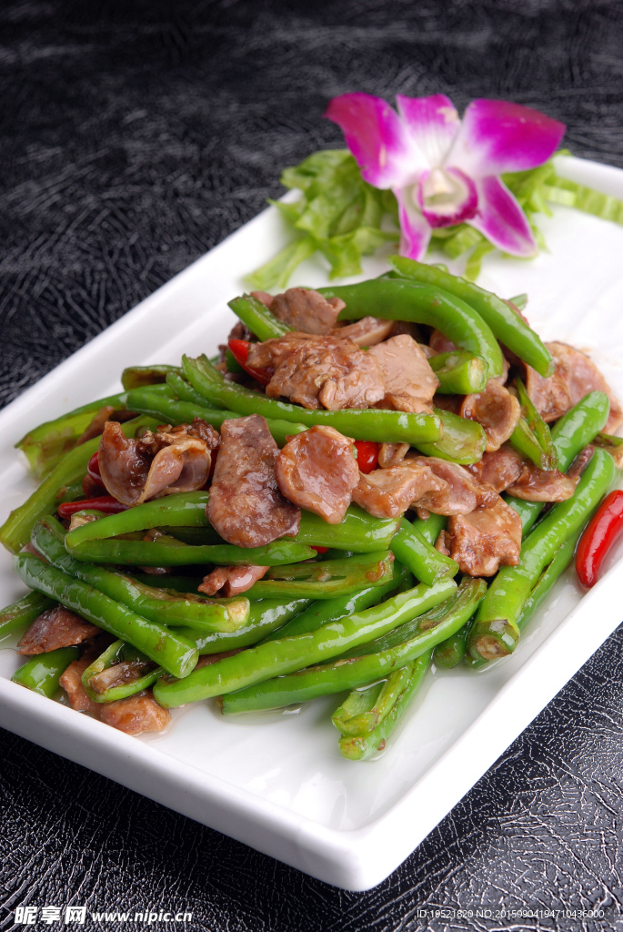 尖椒爆鸡杂