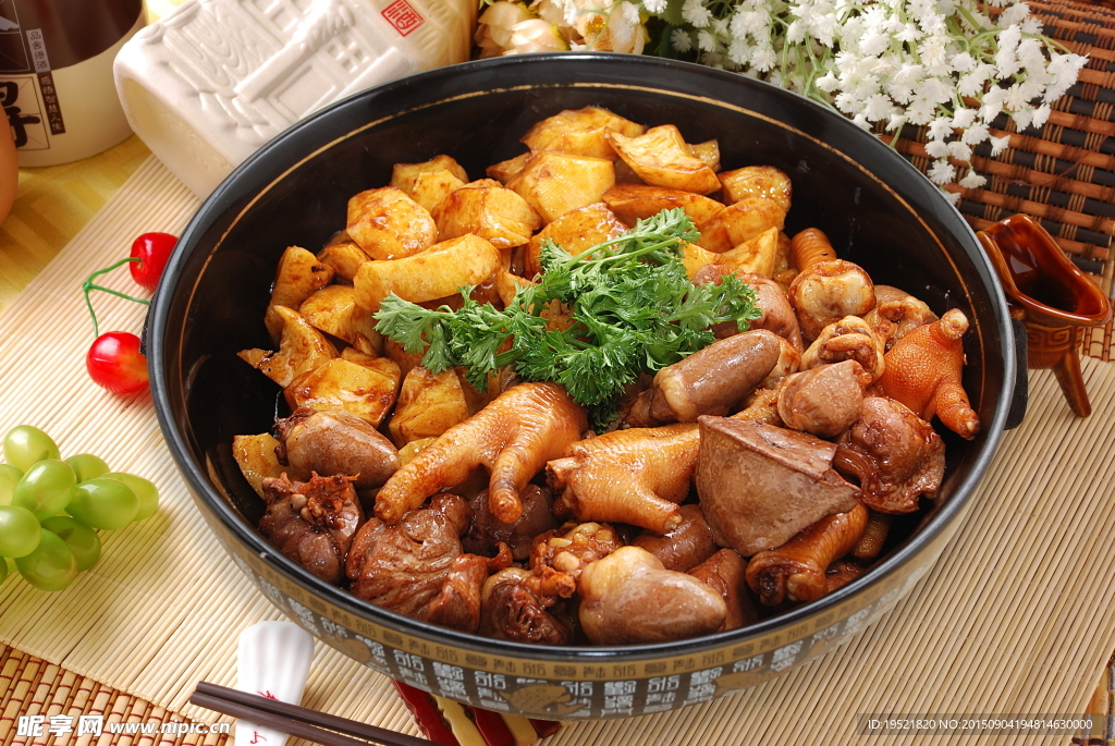 鸡杂焖土豆