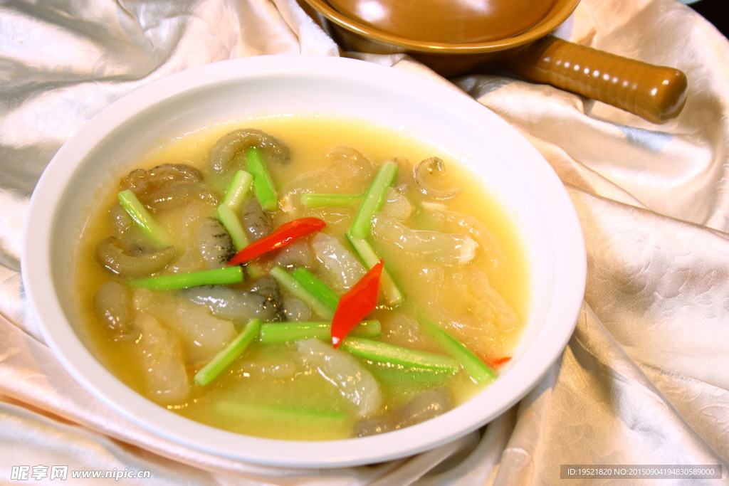 鸡汁海参蹄筋