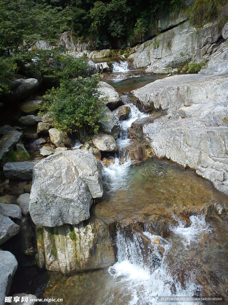 庐山 溪流
