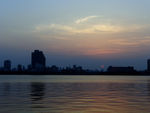 湖畔日落风景