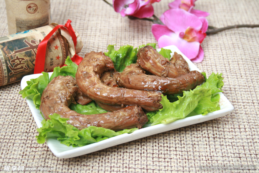 酱鸡脖