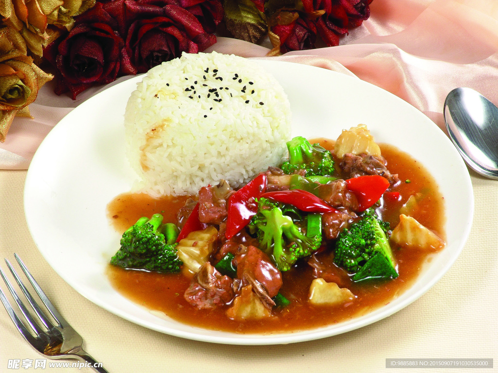 土豆排骨饭
