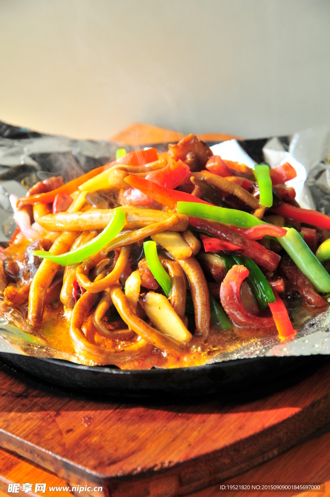 腊味山珍菌