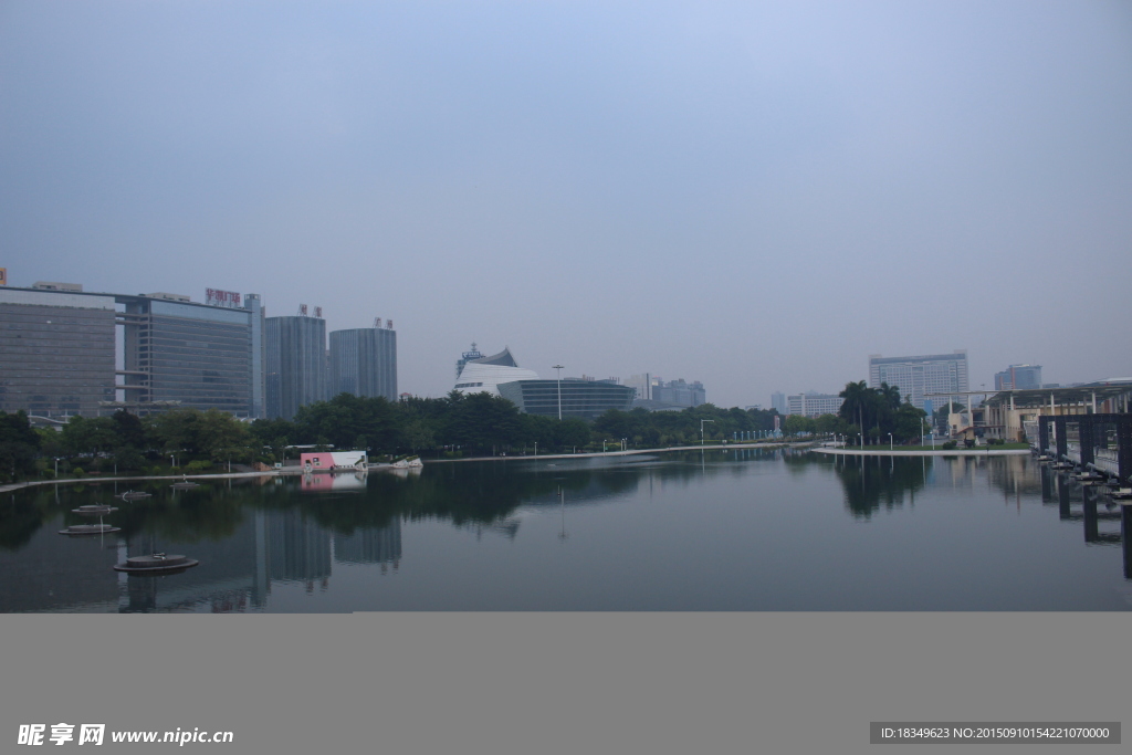 东莞市场广场一角