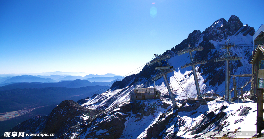 玉龙雪山索道站