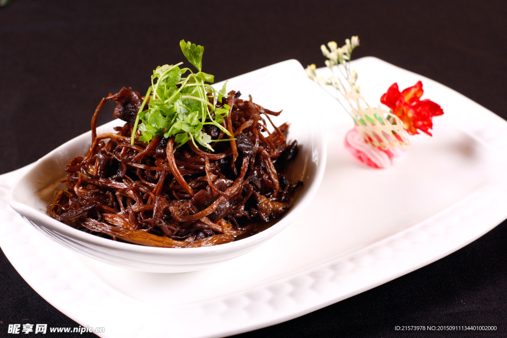 油焖茶树菇