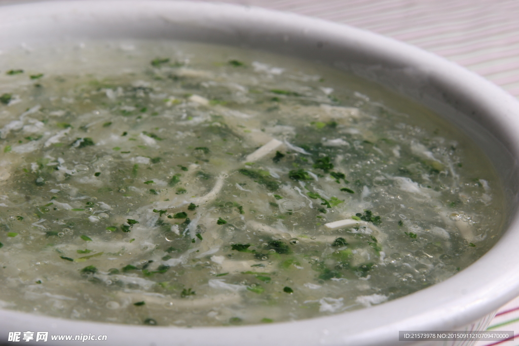 荠菜肉丝豆腐羹