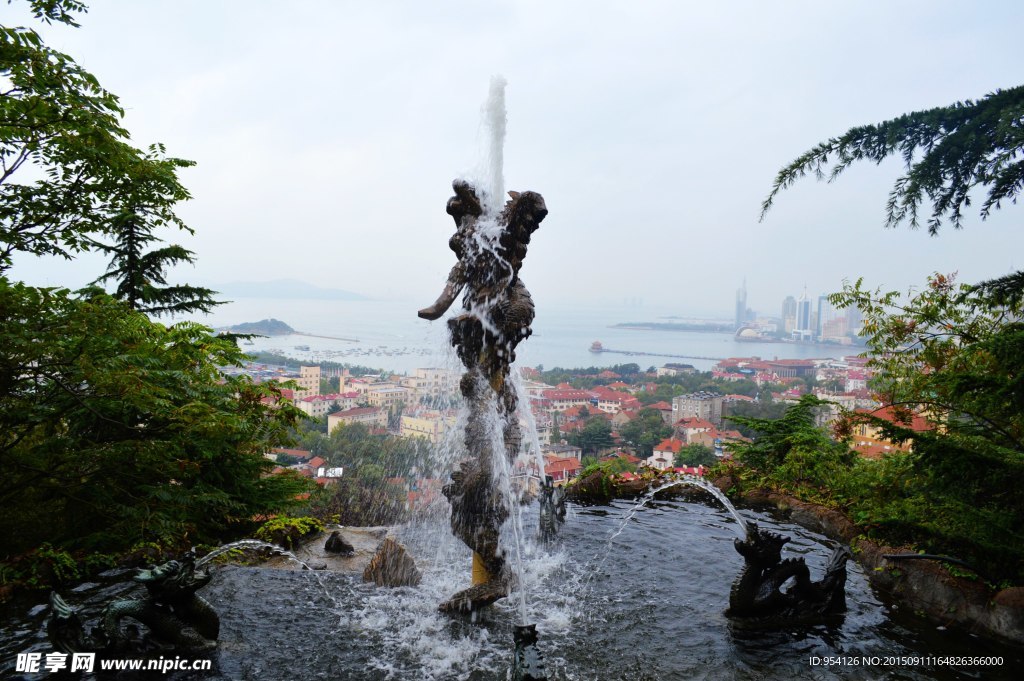 五龙闹海