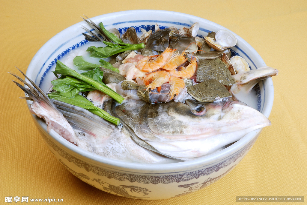 土鼎千岛湖鱼头锅