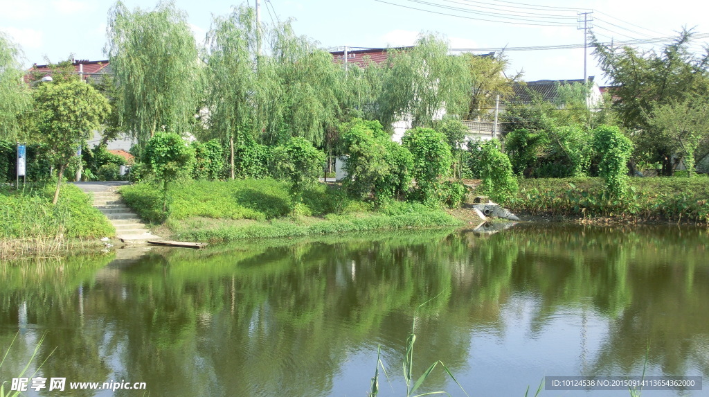水岸