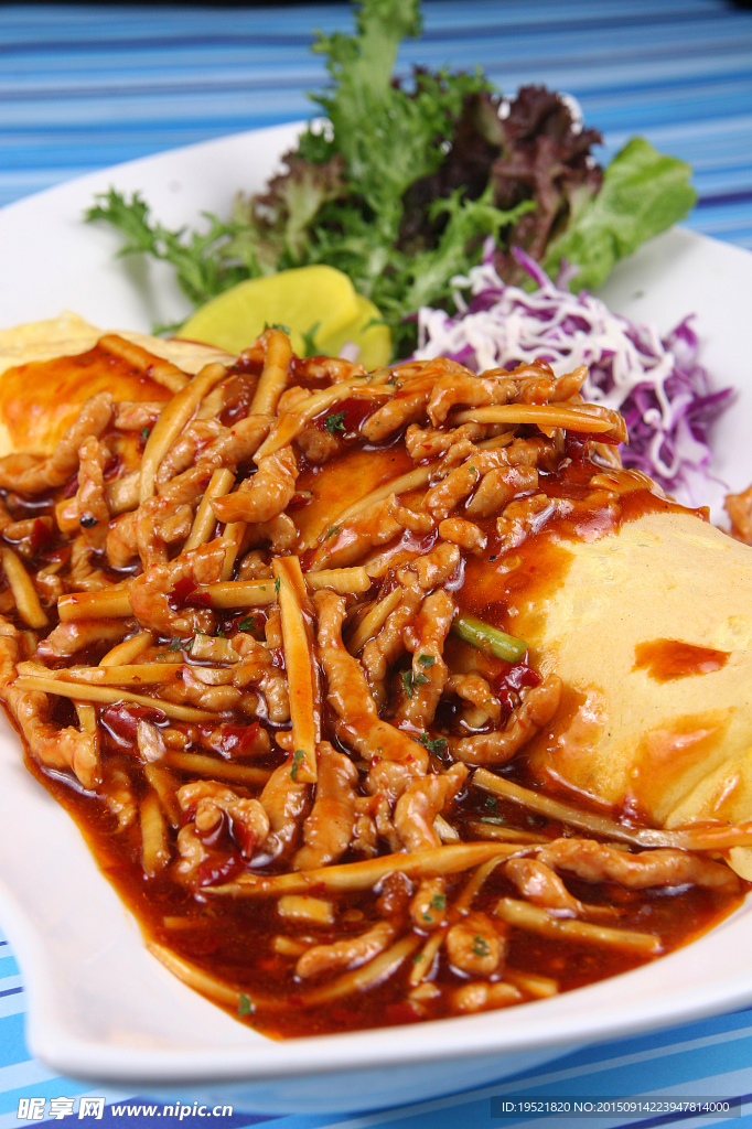 鱼香肉丝蛋包饭