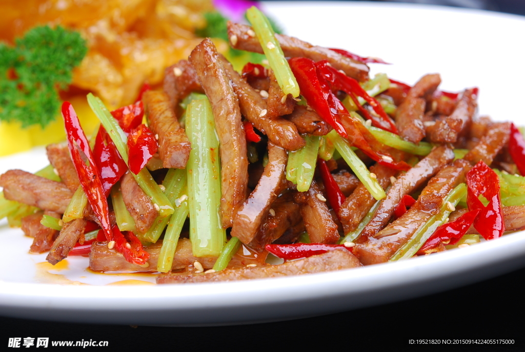 干煸手肉丝