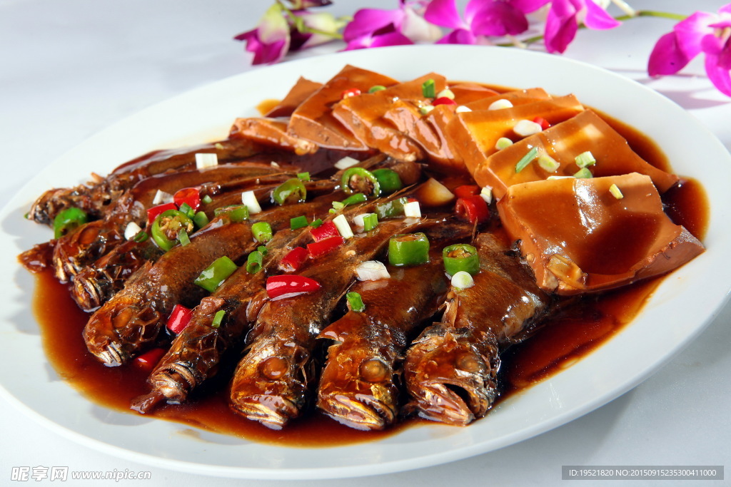 野生黄鱼烧豆腐好