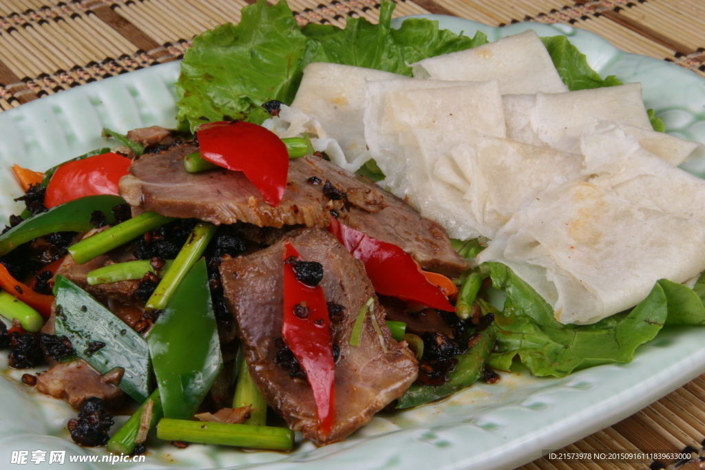 夹饼回锅牛肉