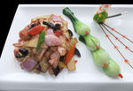 鸡腿菇炒松板肉