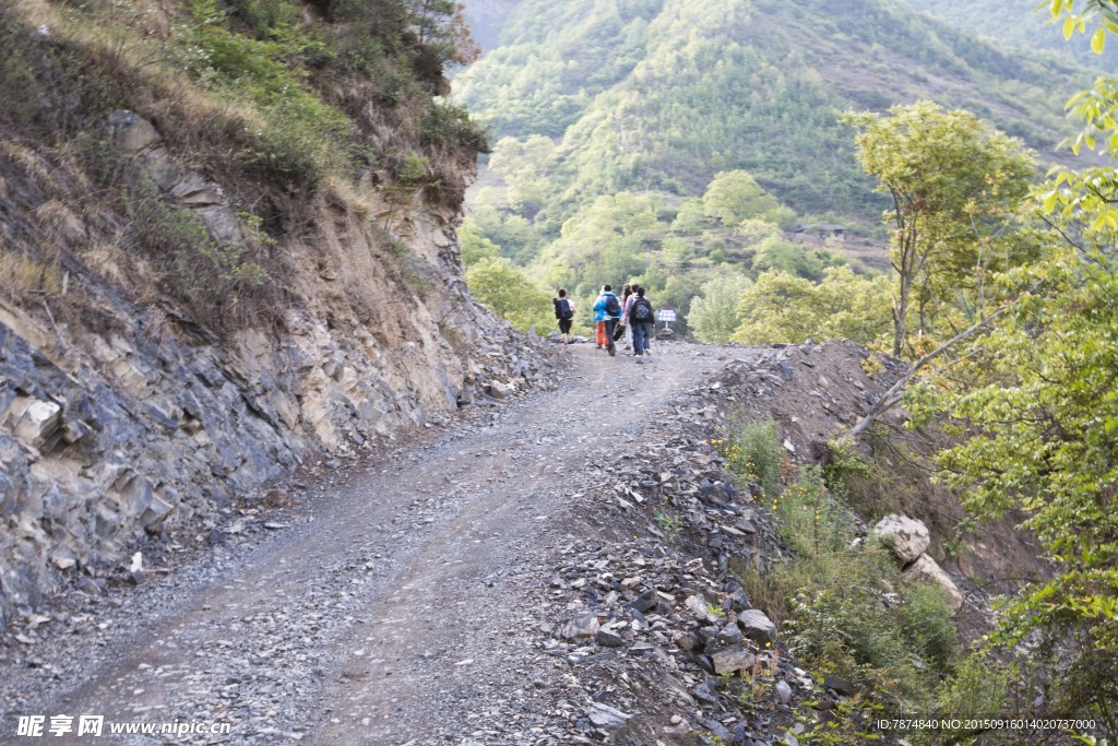 牛背山徒步