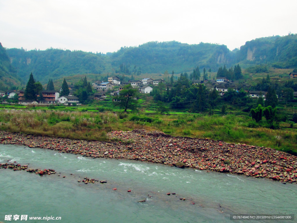 小河