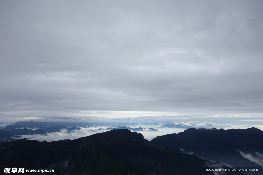 牛背山云海