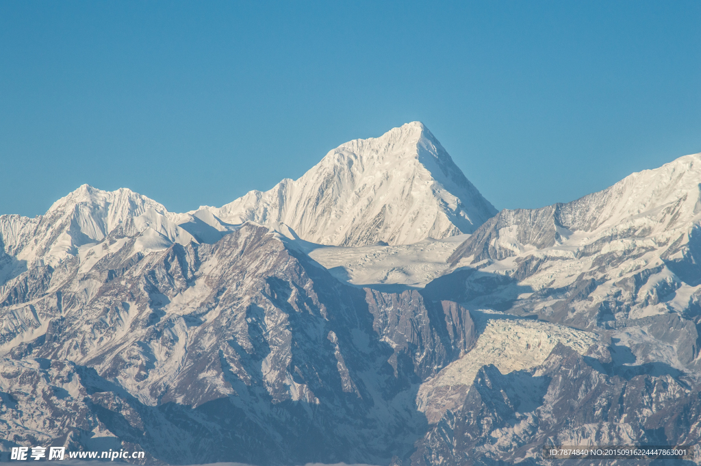 日照金山