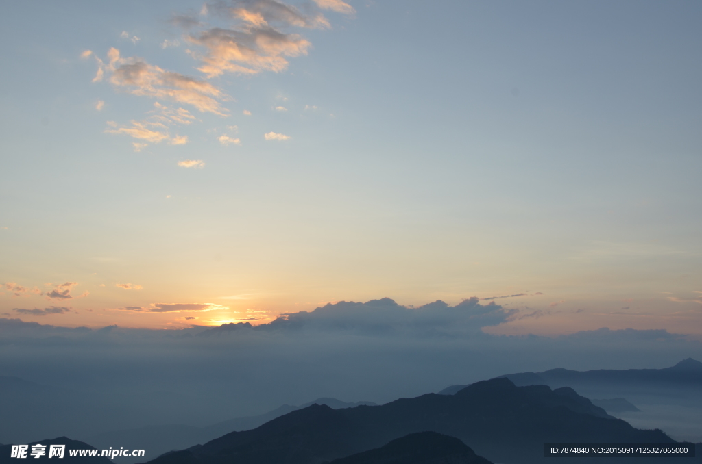 牛背山云海