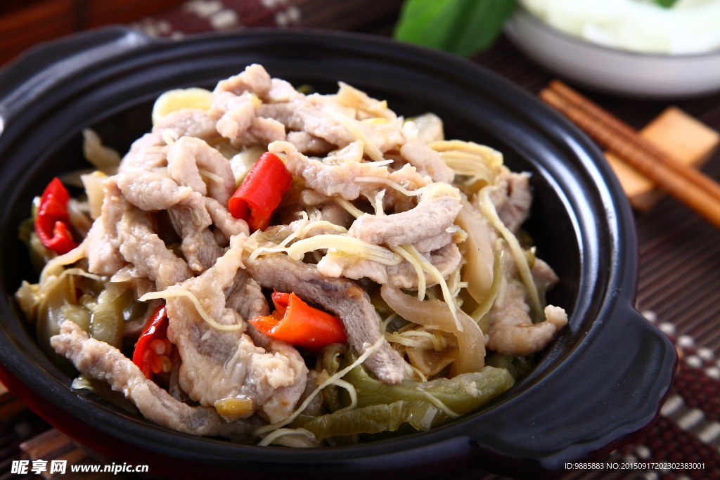 酸菜肉丝饭