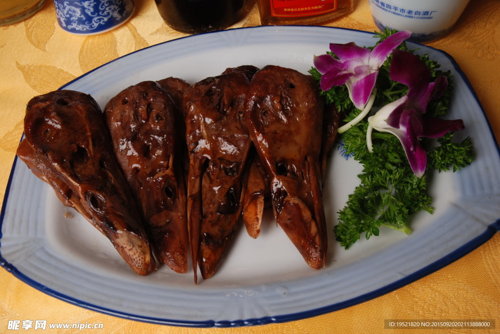 麻辣鸭头