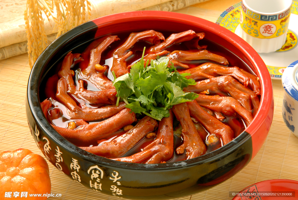 泡椒鸭掌