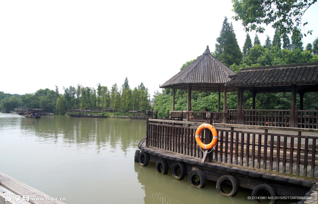 小榭风情