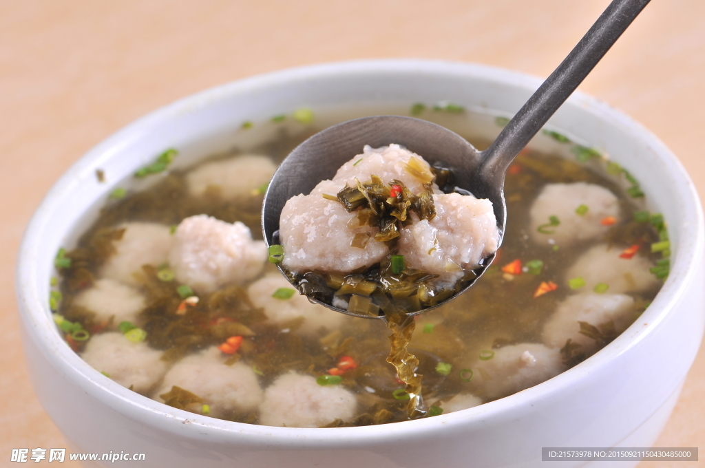 酸菜肉丸汤