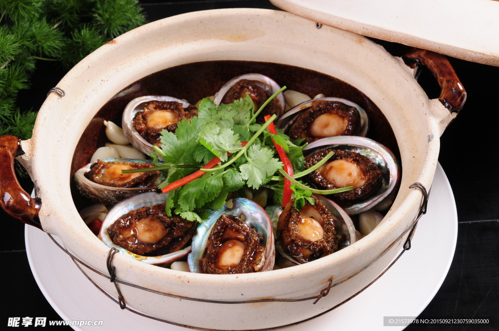 烧锅鲍鱼