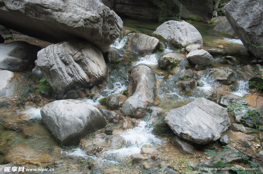 云台山山涧流水