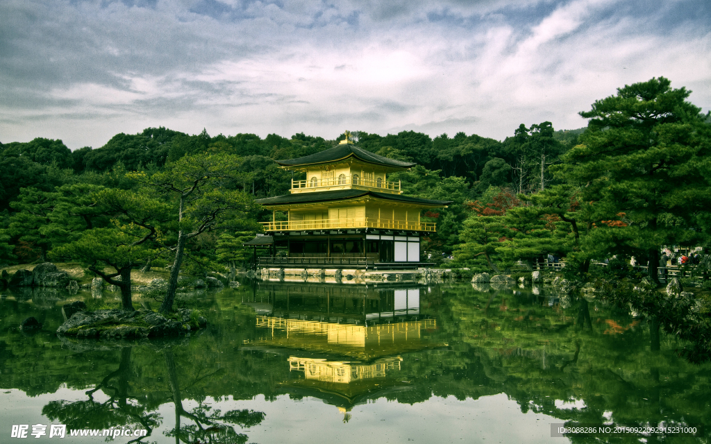 倒影美景