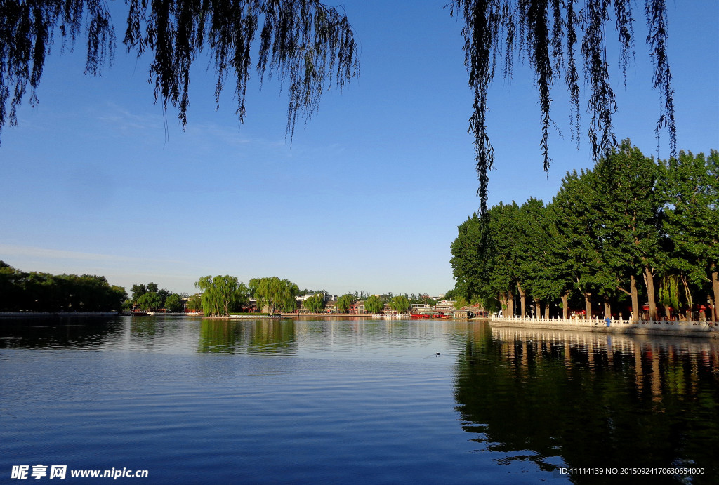 清晨的北京后海风景