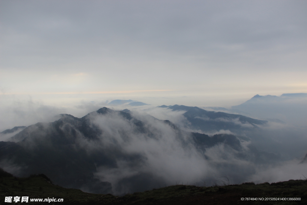 轿顶山风光