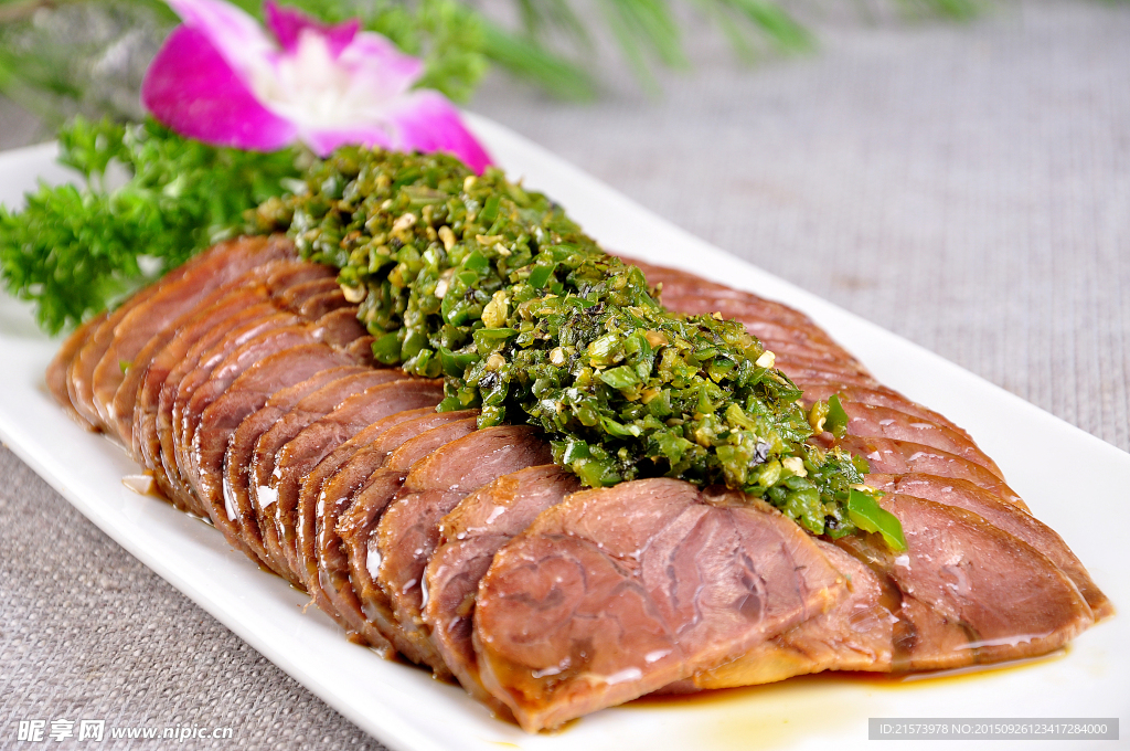 盖椒牛肉