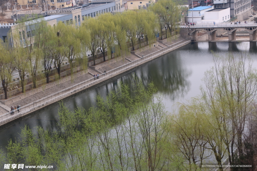 水长城