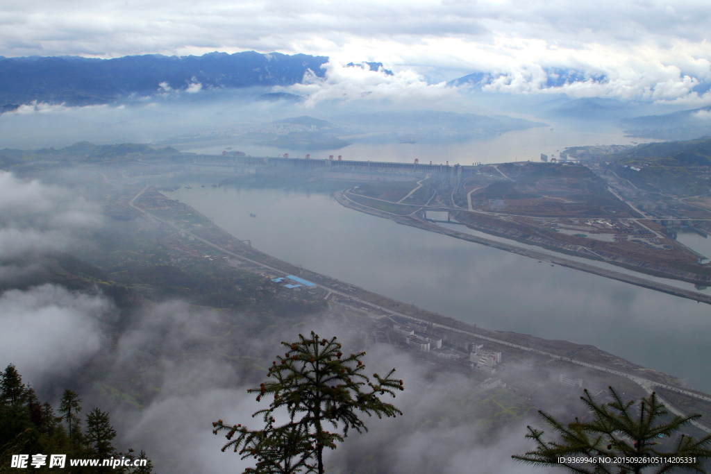 三峡大坝远景