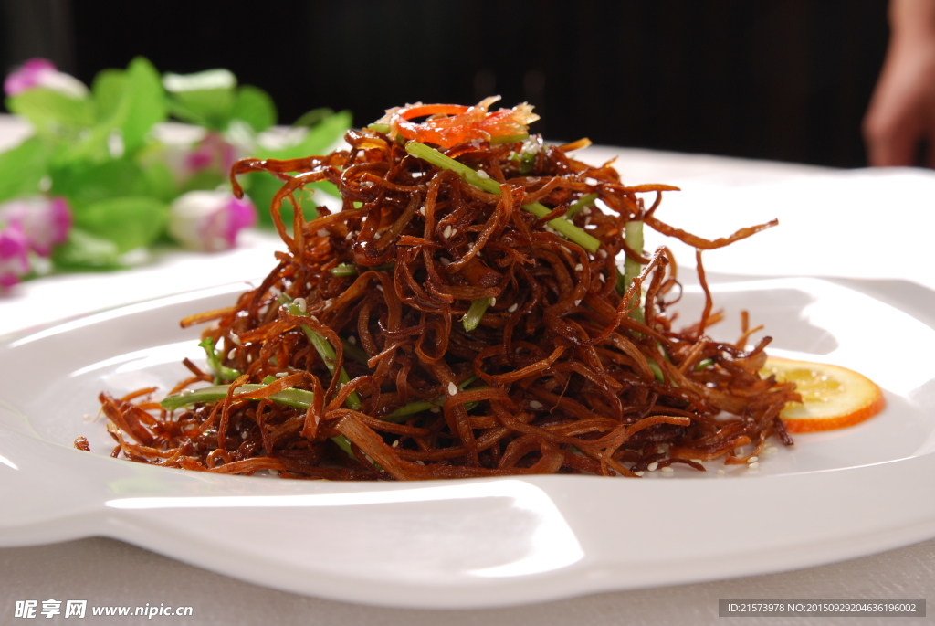 香茜脆菇丝
