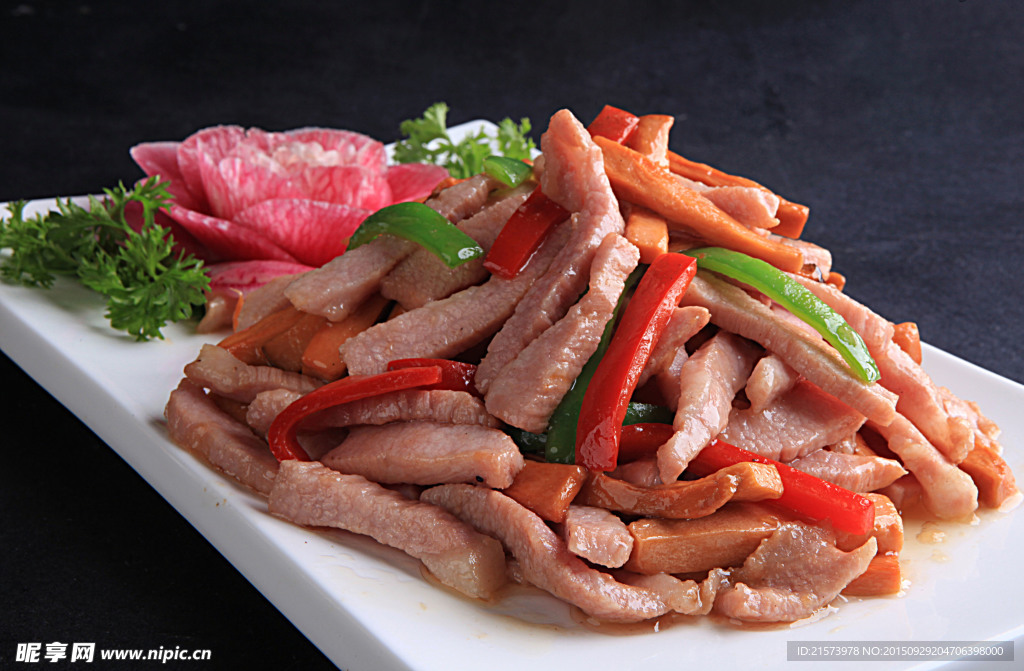 筒菇猪颈肉