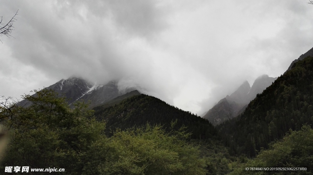 四姑娘山