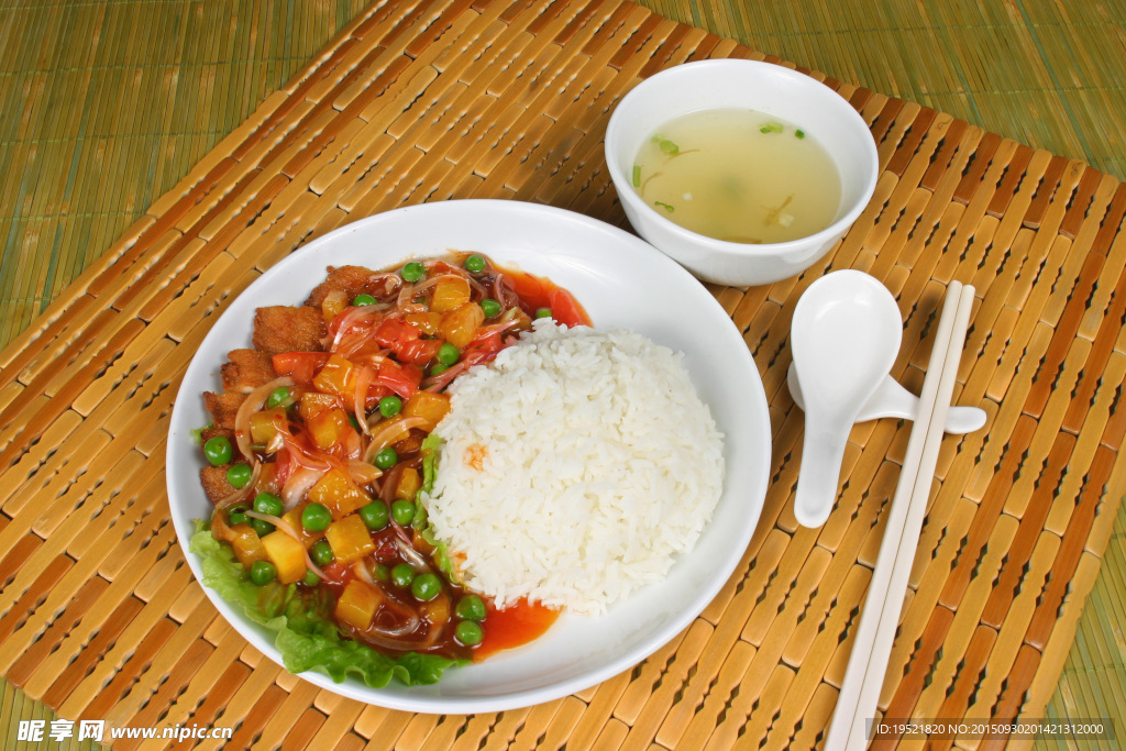 中式肉排饭